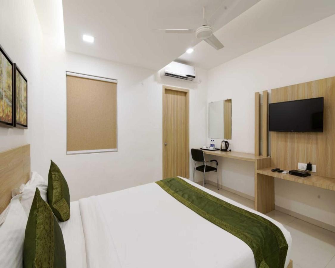The Perch Hotel Visakhapatnam Esterno foto